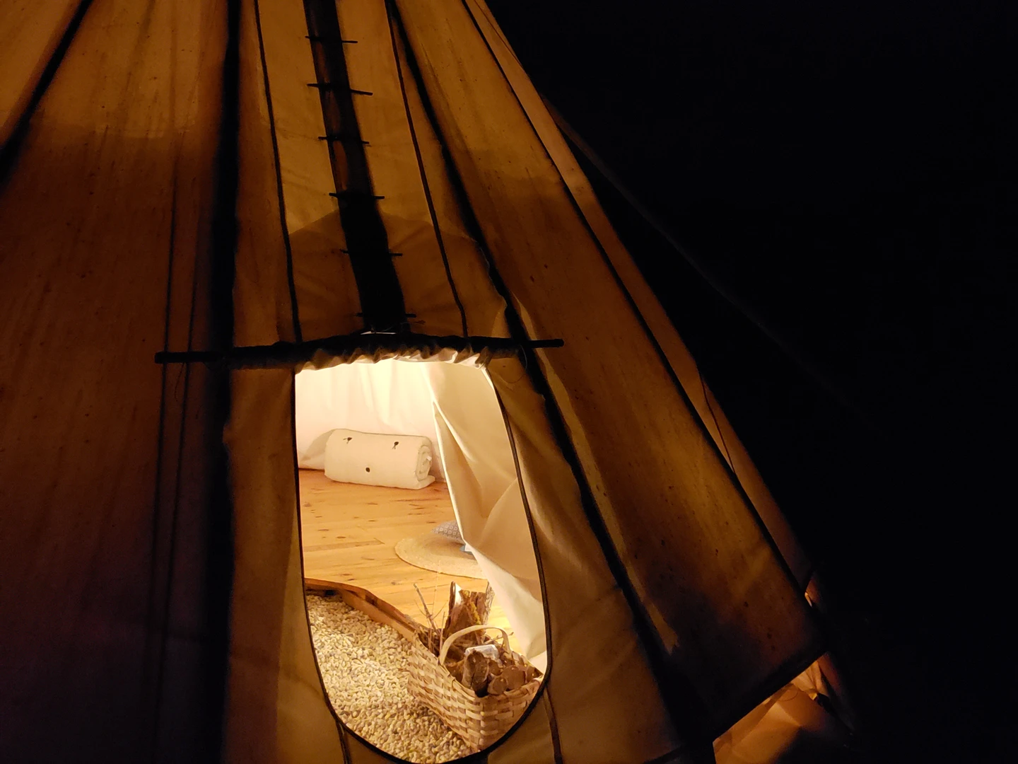 Tipi pour les bivouacs de M-A nature